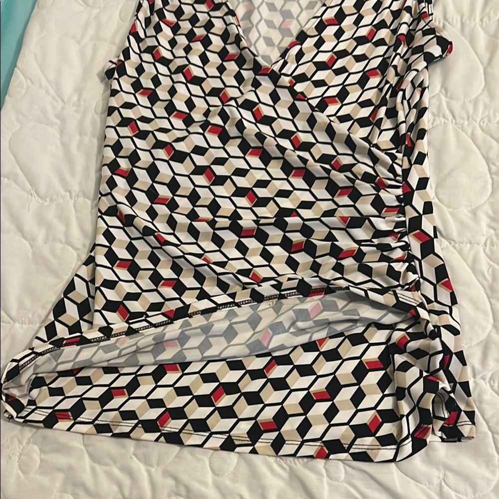 Chic Women's Geometric Print Top - Picture 5 of 7